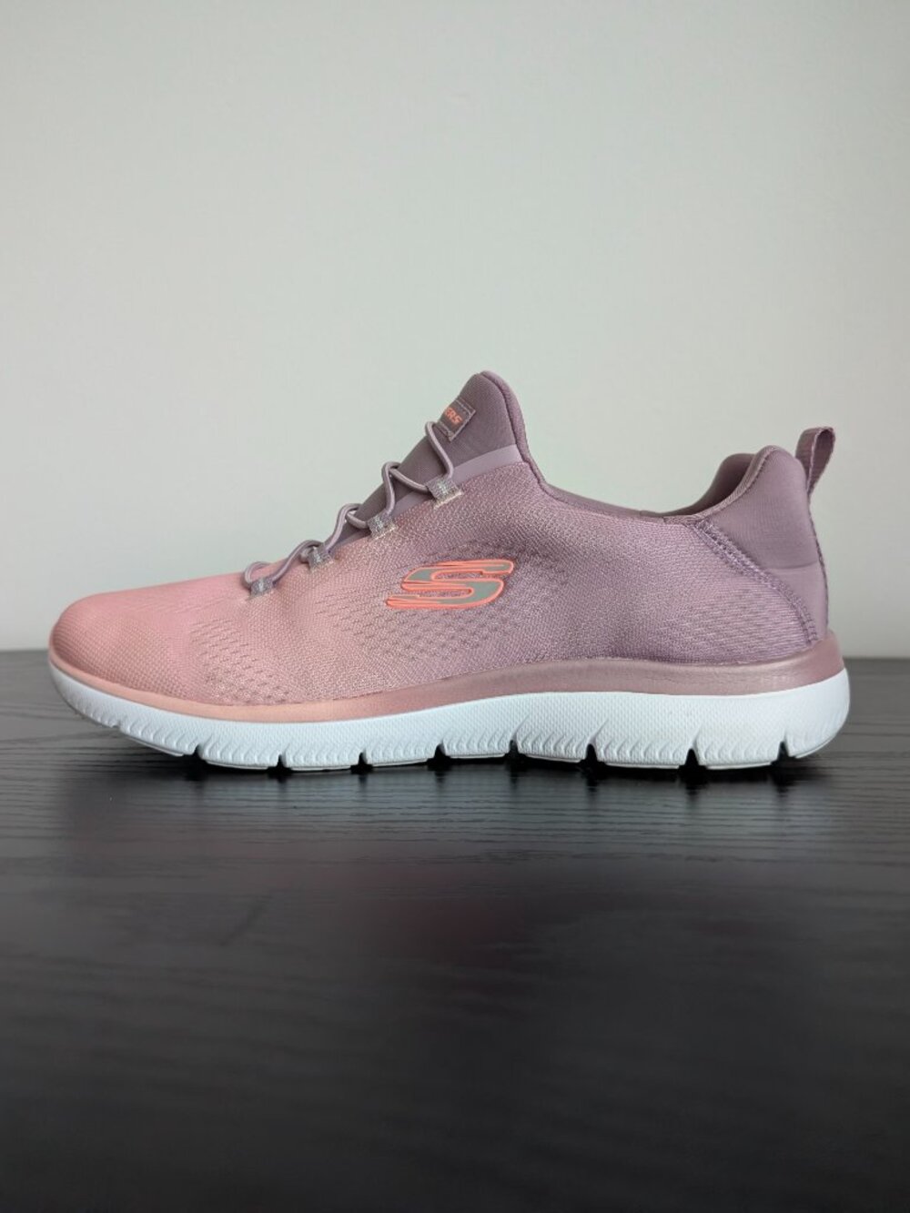 SKECHERS Summits Bright Charmer Slip On Sneakers | Size 10